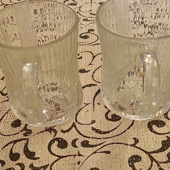 Elegant Clear Glass Mug Set - Picture 5 of 7